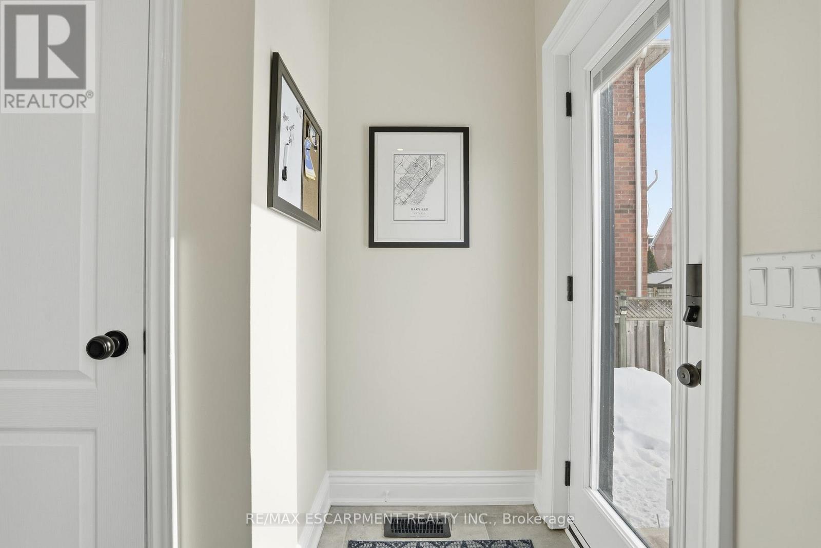 2669 Castle Hill Crescent, Oakville, Ontario  L6H 6J1 - Photo 15 - W12797426