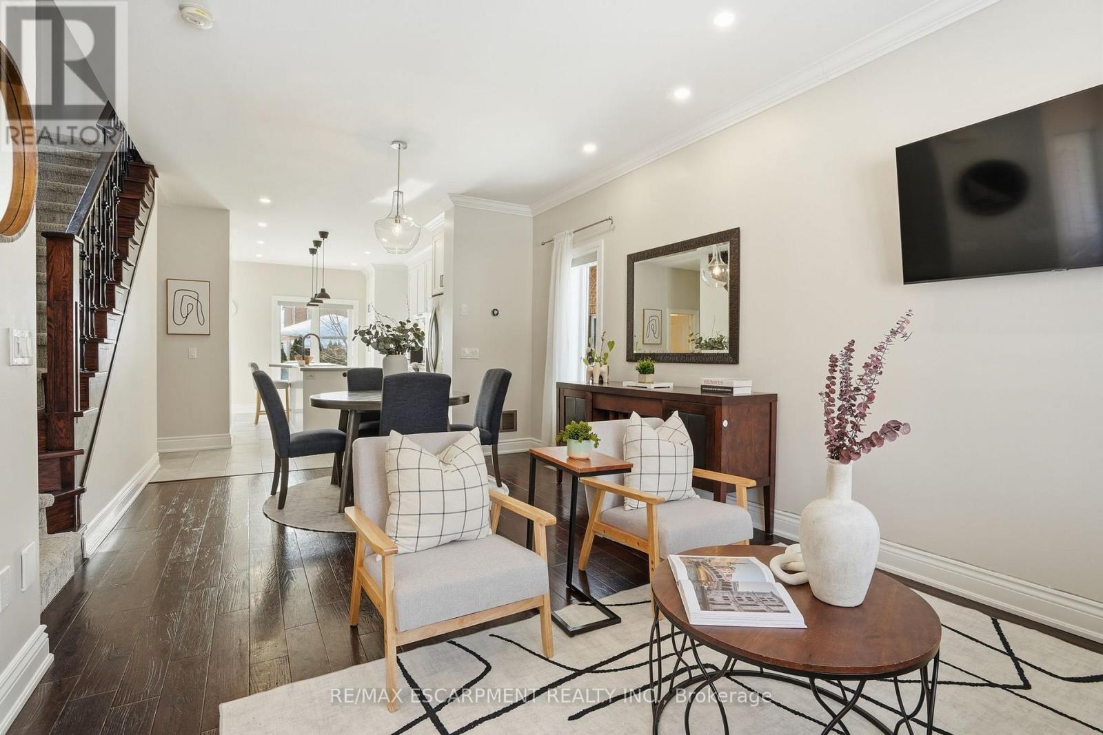 2669 Castle Hill Crescent, Oakville, Ontario  L6H 6J1 - Photo 5 - W12797426