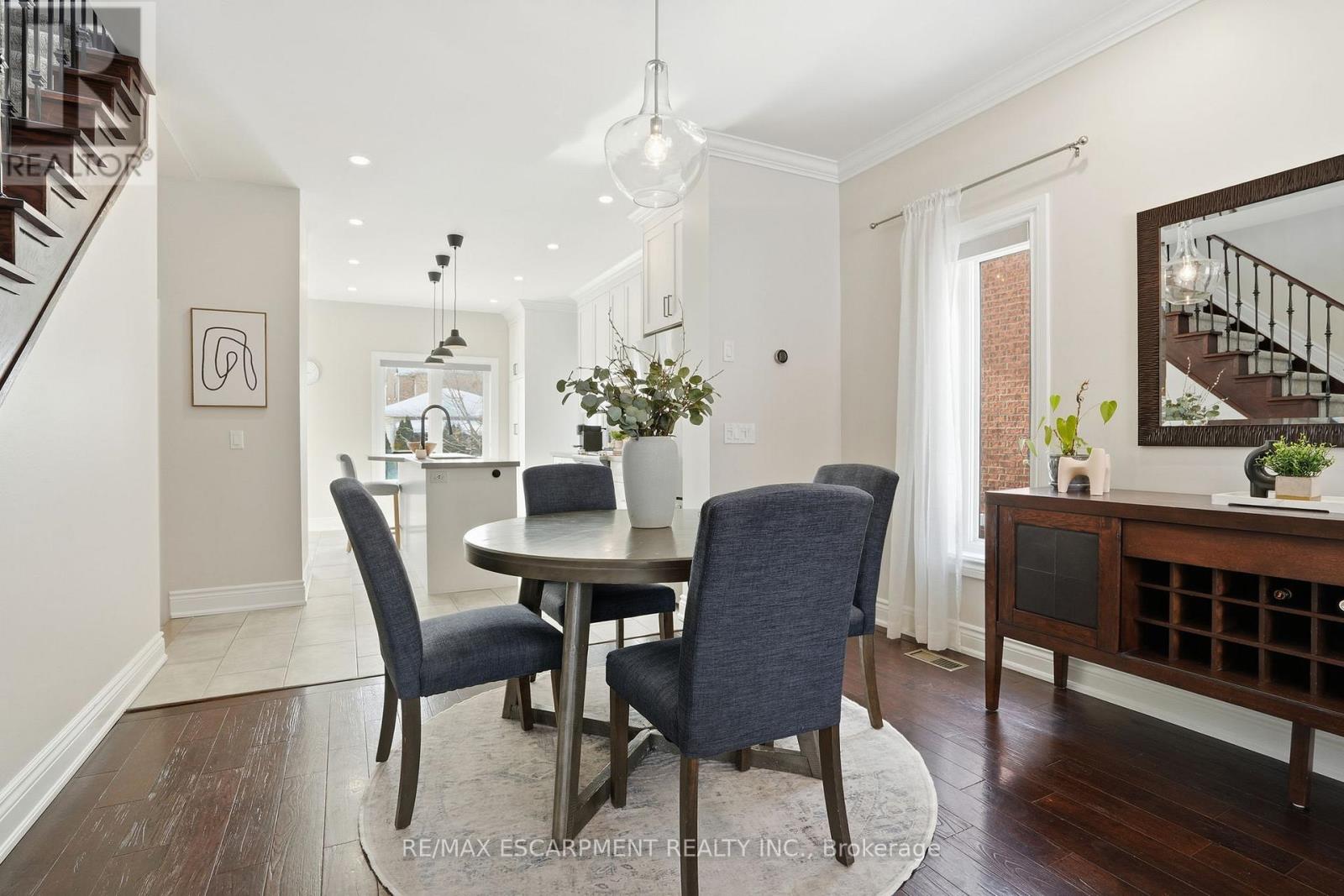 2669 Castle Hill Crescent, Oakville, Ontario  L6H 6J1 - Photo 6 - W12797426