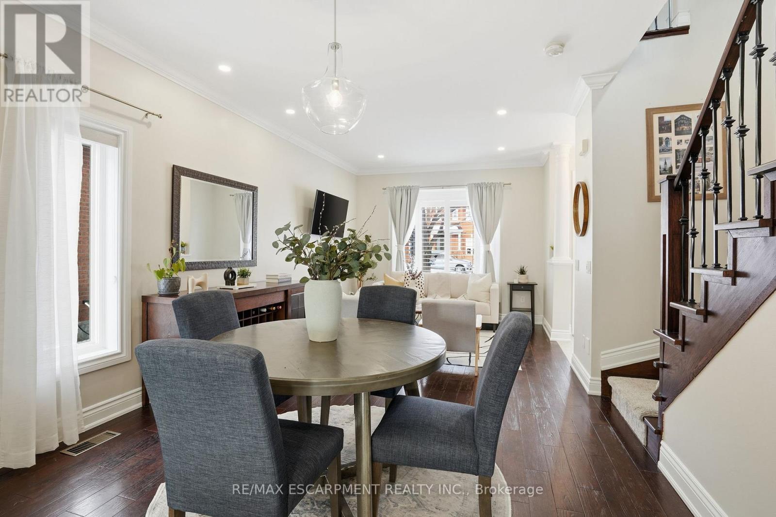 2669 Castle Hill Crescent, Oakville, Ontario  L6H 6J1 - Photo 7 - W12797426