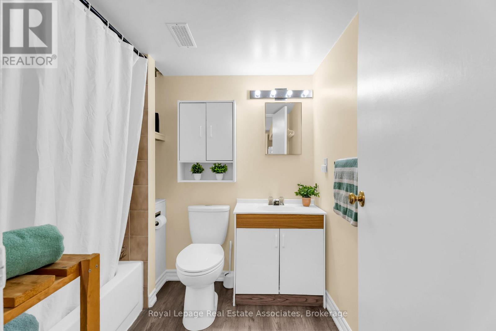 20 Jeremy Place, Brampton, Ontario  L6S 5K6 - Photo 38 - W12797442