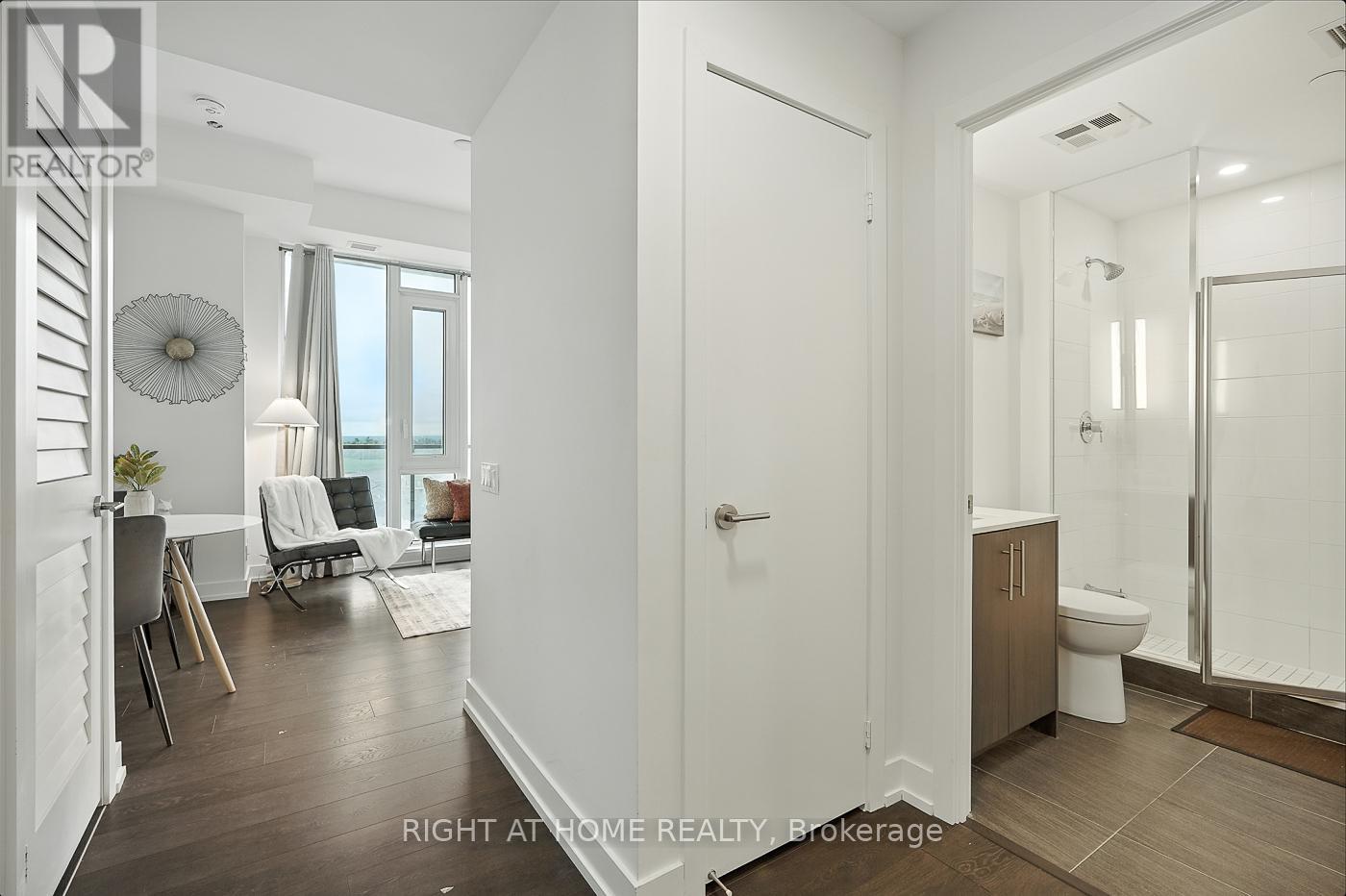 803 - 215 Veterans Drive S, Brampton, Ontario  L7A 4S6 - Photo 13 - W12797496