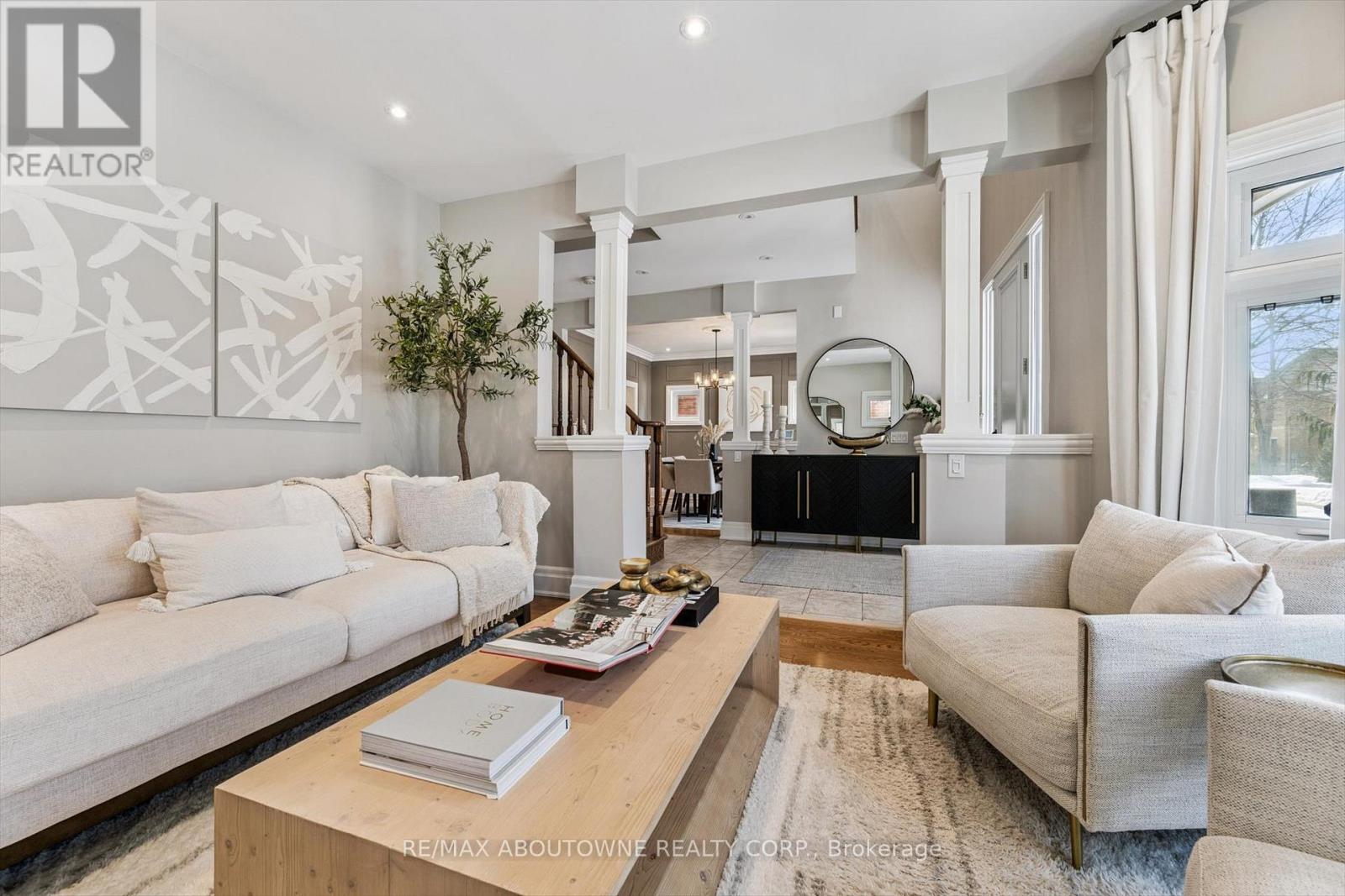 256 Lexington Road, Oakville, Ontario  L6H 6L9 - Photo 8 - W12797502