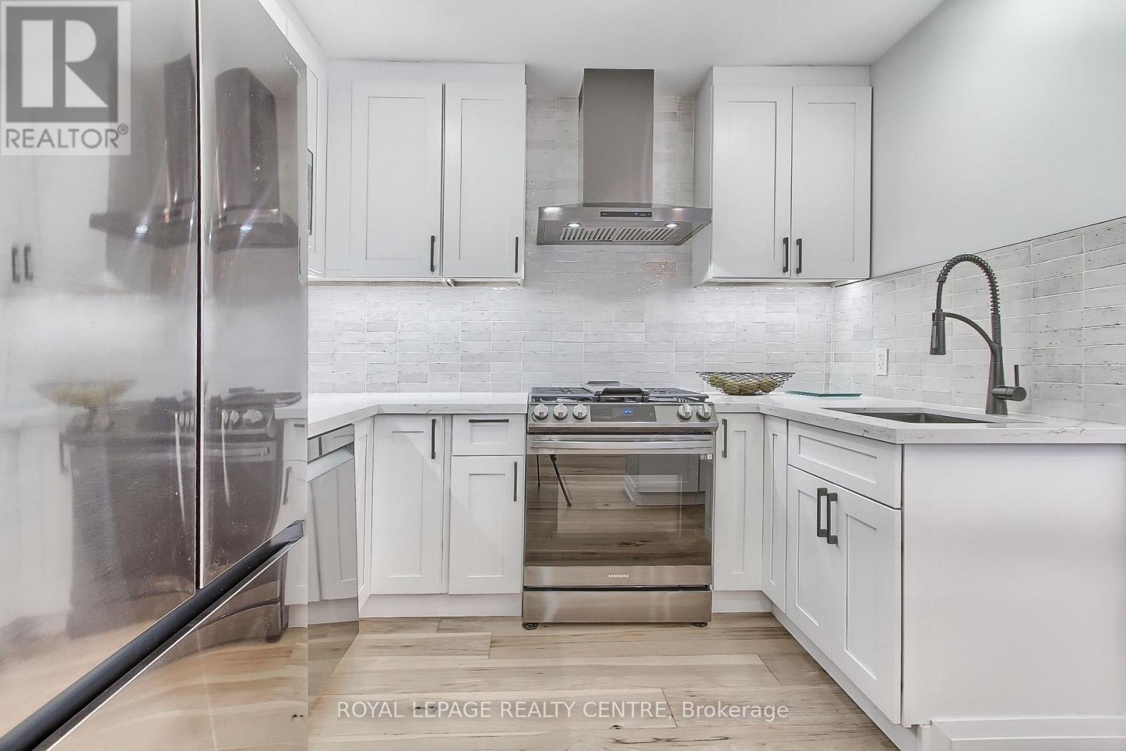 Main - 2552 Whaley Drive, Mississauga, Ontario  L5B 1X2 - Photo 11 - W12797514