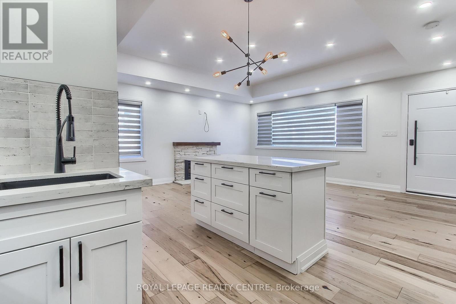 Main - 2552 Whaley Drive, Mississauga, Ontario  L5B 1X2 - Photo 13 - W12797514