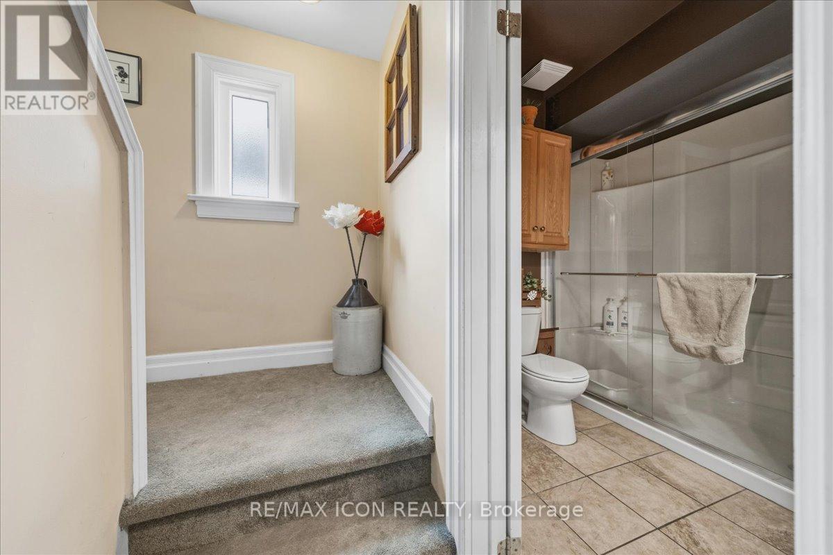 547 Wellington Street N, Kitchener, Ontario  N2H 5L6 - Photo 25 - X12797290