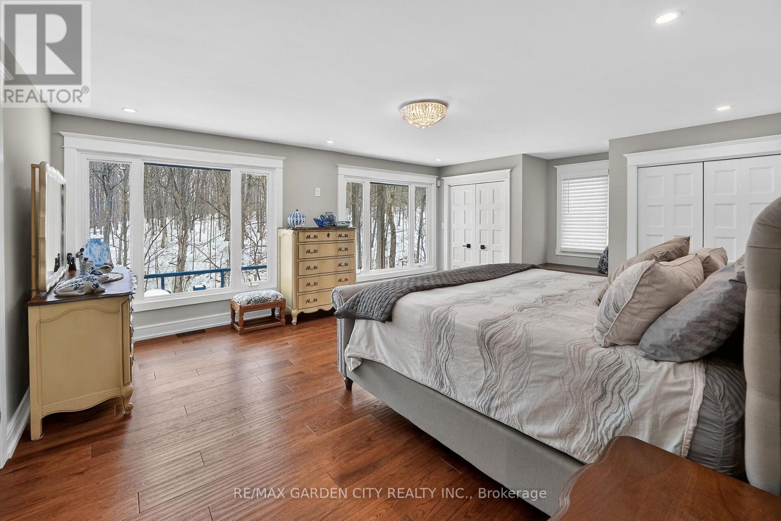 51 Park Road S, Grimsby, Ontario  L3M 4E7 - Photo 20 - X12797296