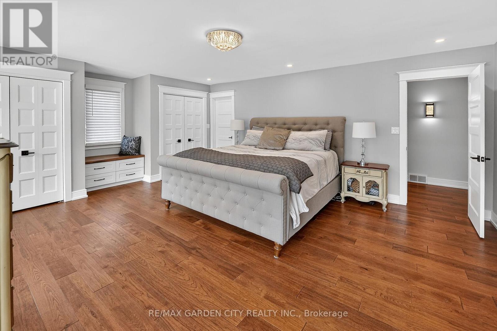 51 Park Road S, Grimsby, Ontario  L3M 4E7 - Photo 21 - X12797296