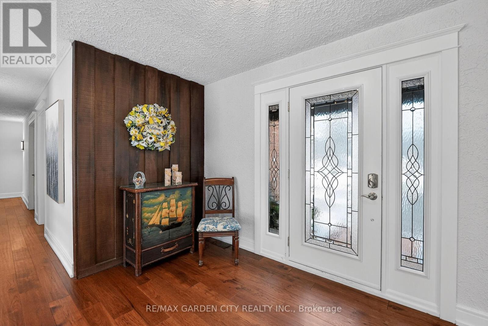 51 Park Road S, Grimsby, Ontario  L3M 4E7 - Photo 6 - X12797296