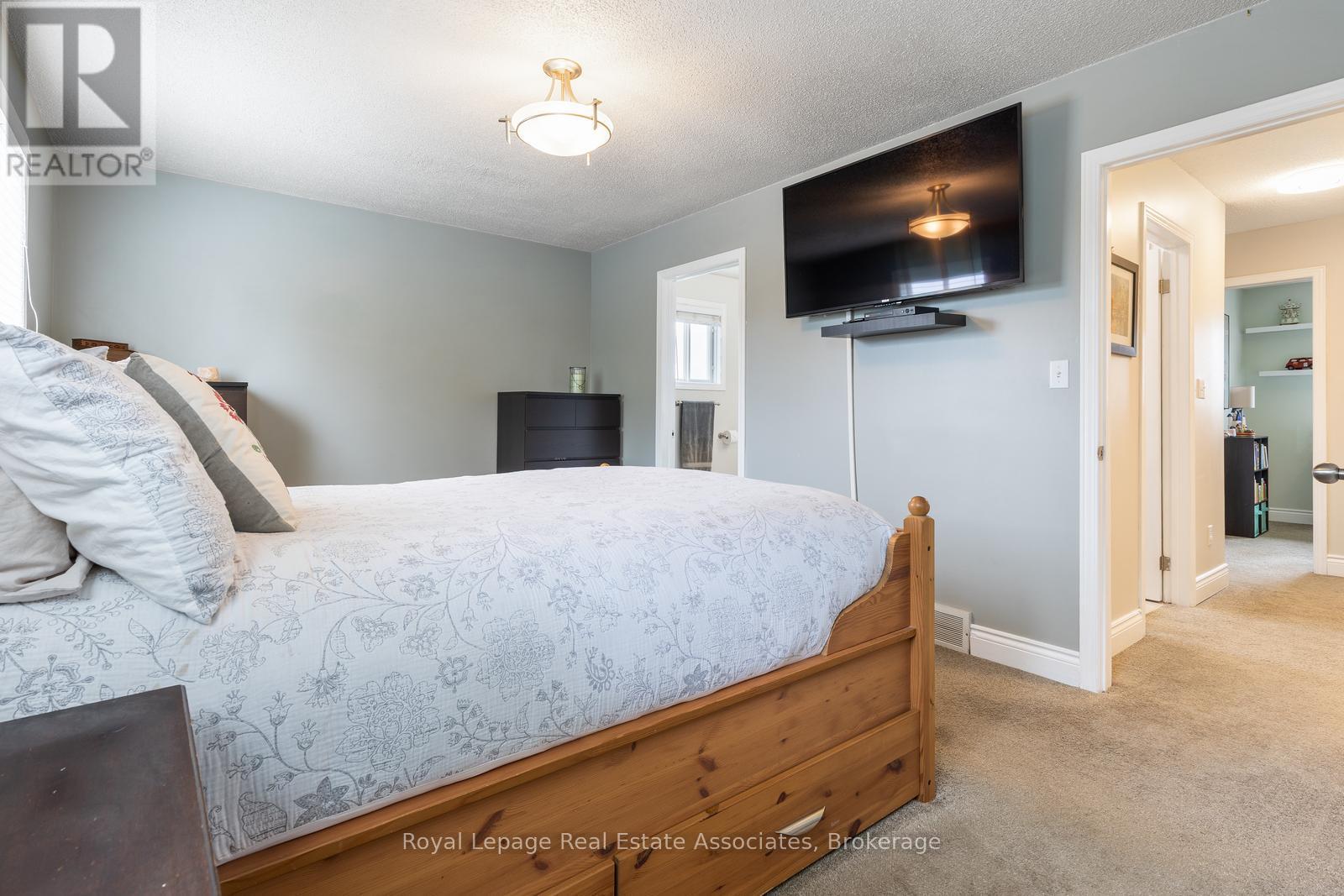 104 Dyer Court, Cambridge, Ontario  N3C 4B9 - Photo 11 - X12797498