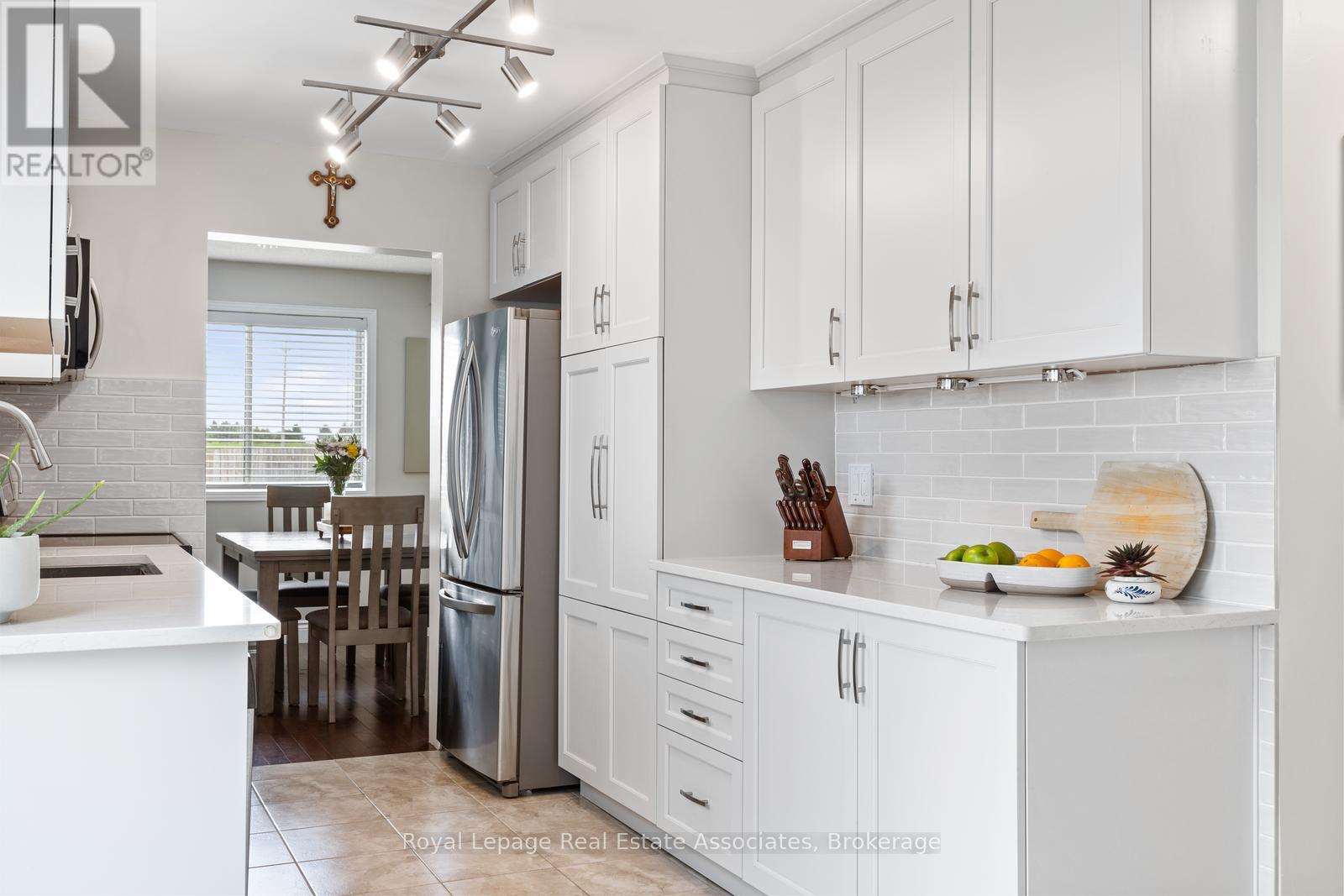 104 Dyer Court, Cambridge, Ontario  N3C 4B9 - Photo 8 - X12797498