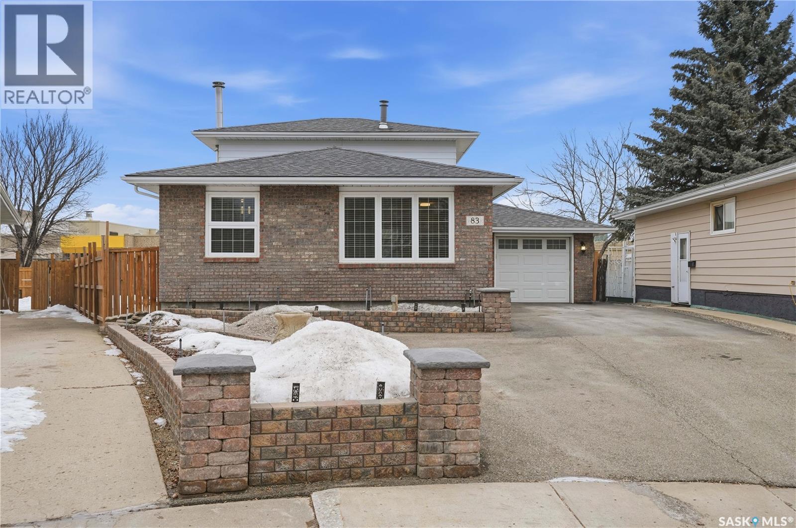 83 Carter Crescent, Regina, Saskatchewan  S4X 2C8 - Photo 2 - SK028754