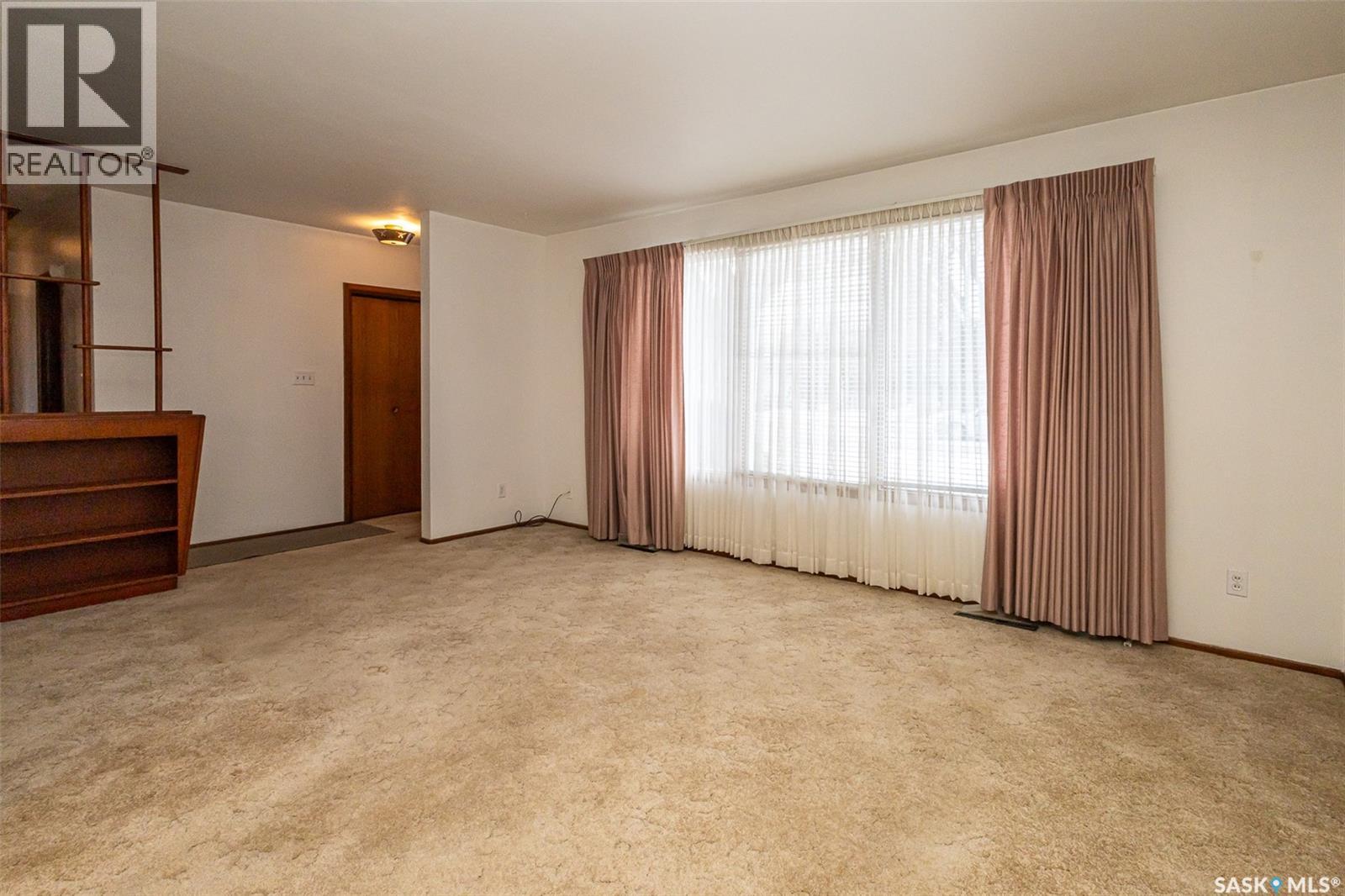 318 Montreal Avenue N, Saskatoon, Saskatchewan  S7L 3N8 - Photo 4 - SK028743