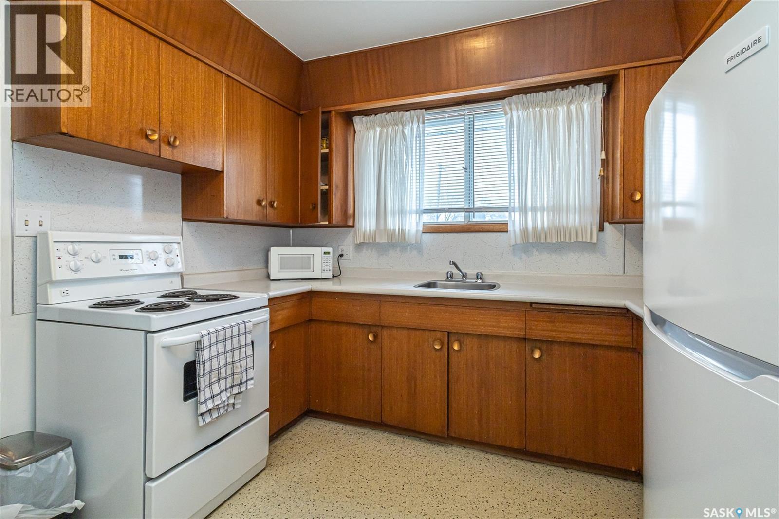 318 Montreal Avenue N, Saskatoon, Saskatchewan  S7L 3N8 - Photo 9 - SK028743