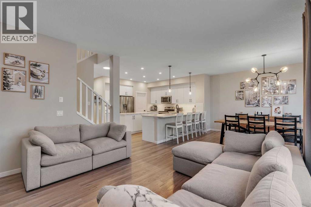 160 Magnolia Terrace Se, Calgary, Alberta  T3M 3N2 - Photo 5 - A2285847