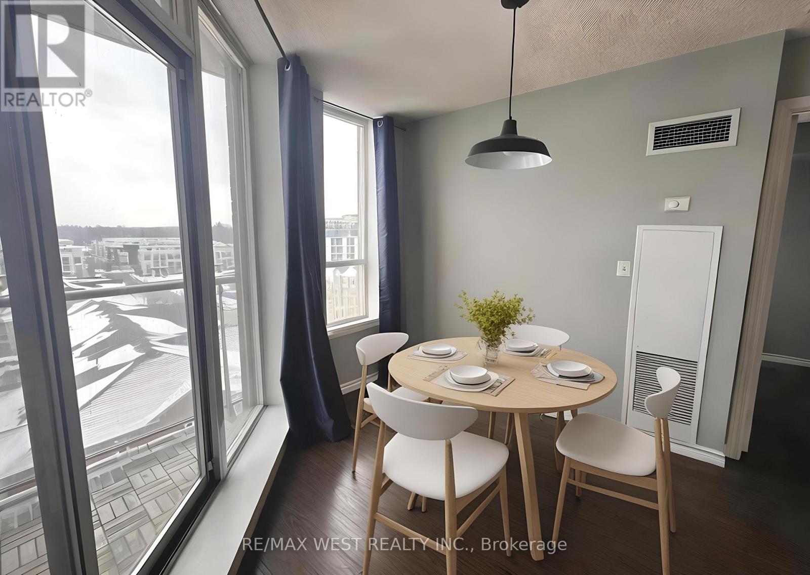 702 - 1150 Parkwest Place, Mississauga (Lakeview), Ontario  L5B 3K4 - Photo 5 - W12787874