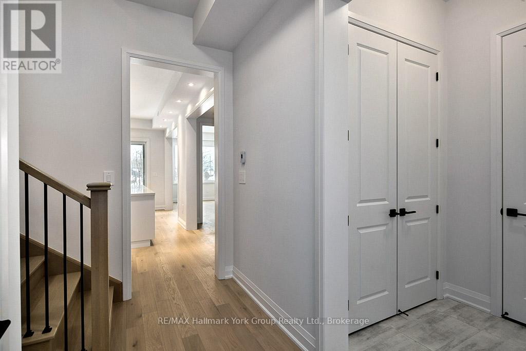 5-11 Bay Street E, Blue Mountains, Ontario N0H 2P0 - Photo 11 - X12797648