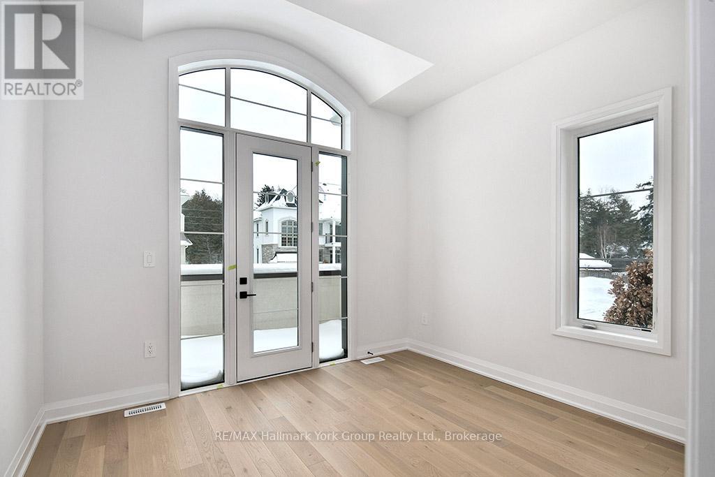 5-11 Bay Street E, Blue Mountains, Ontario N0H 2P0 - Photo 37 - X12797648