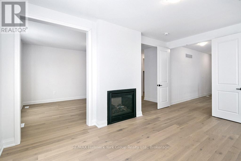 5-11 Bay Street E, Blue Mountains, Ontario N0H 2P0 - Photo 45 - X12797648