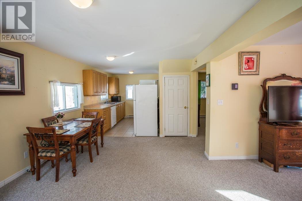 1252 Catherine St, Richards Landing, Ontario  P0R 1J0 - Photo 5 - SM260172