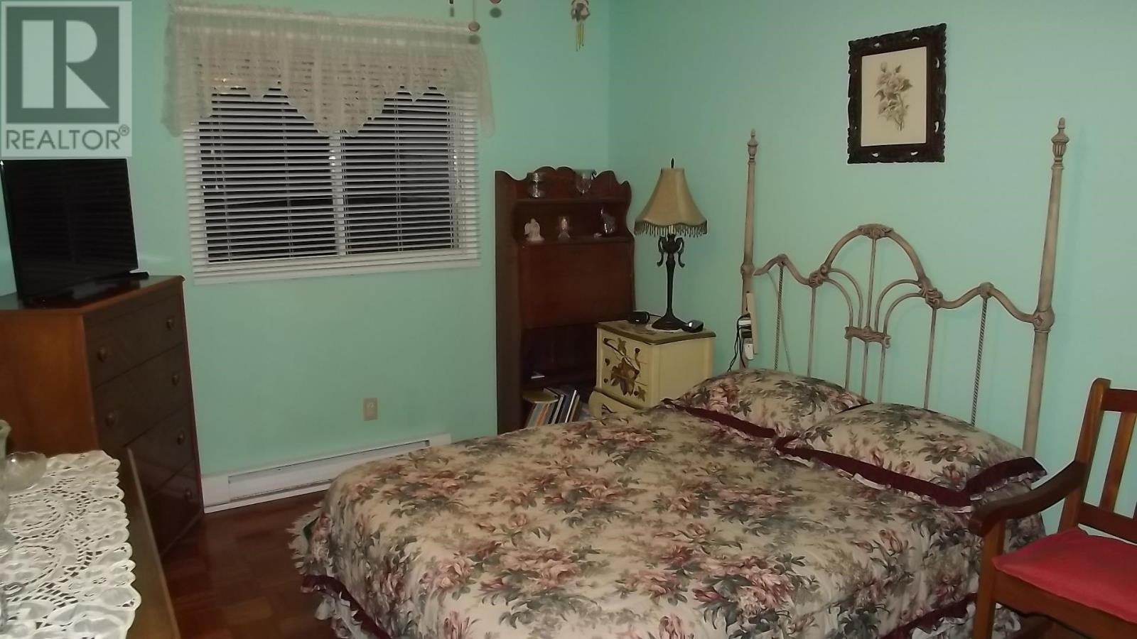 7 Feltz Rd, Elliot Lake, Ontario  P5A 1V3 - Photo 12 - SM260293