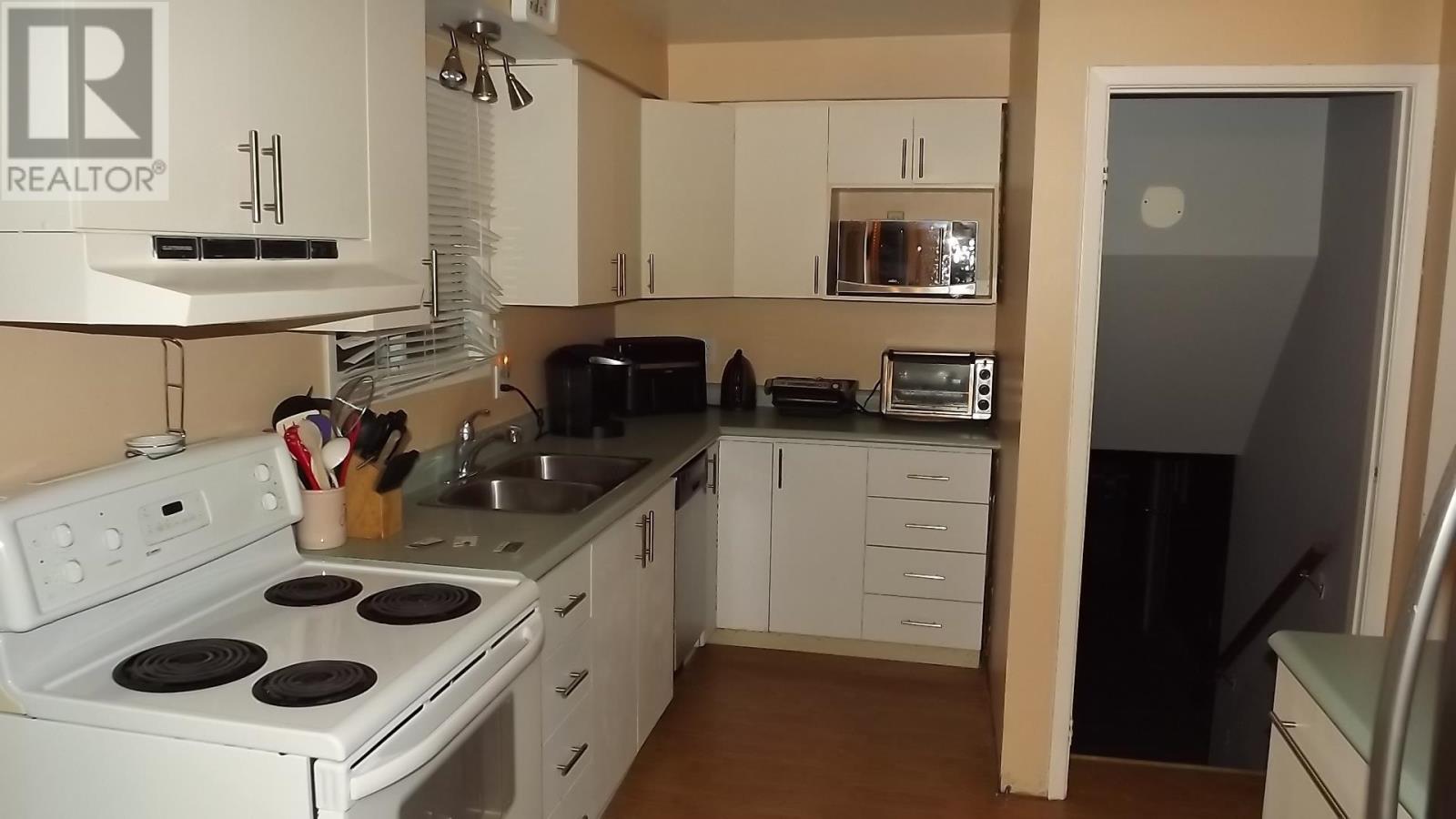 7 Feltz Rd, Elliot Lake, Ontario  P5A 1V3 - Photo 11 - SM260293