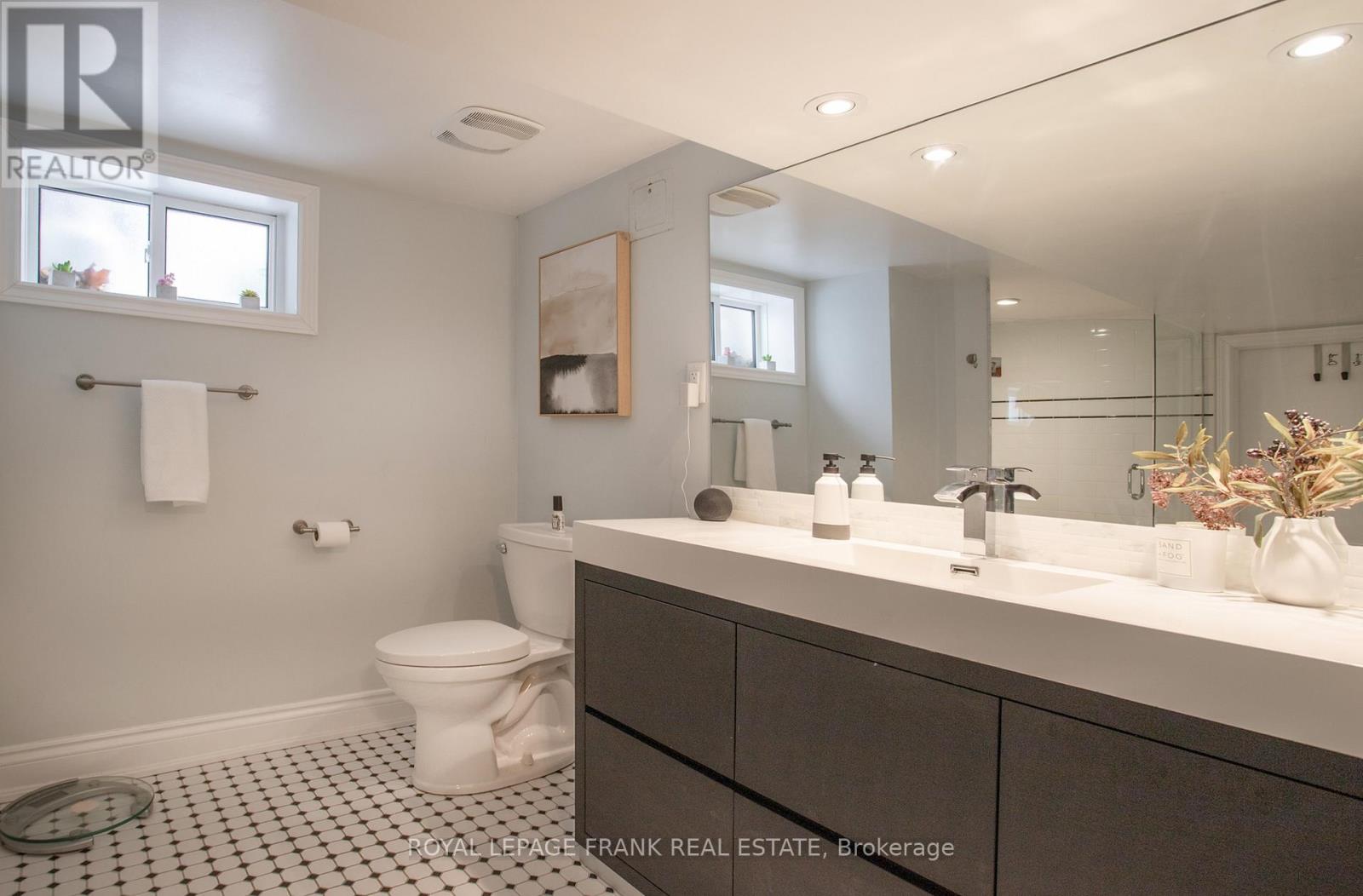 1107 Green Street, Whitby (Downtown Whitby), Ontario  L1N 4G8 - Photo 31 - E12797578