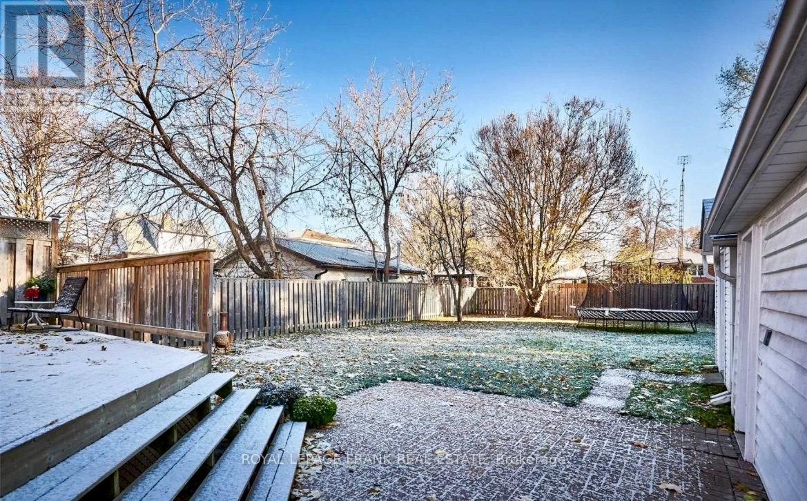 1107 Green Street, Whitby (Downtown Whitby), Ontario  L1N 4G8 - Photo 43 - E12797578