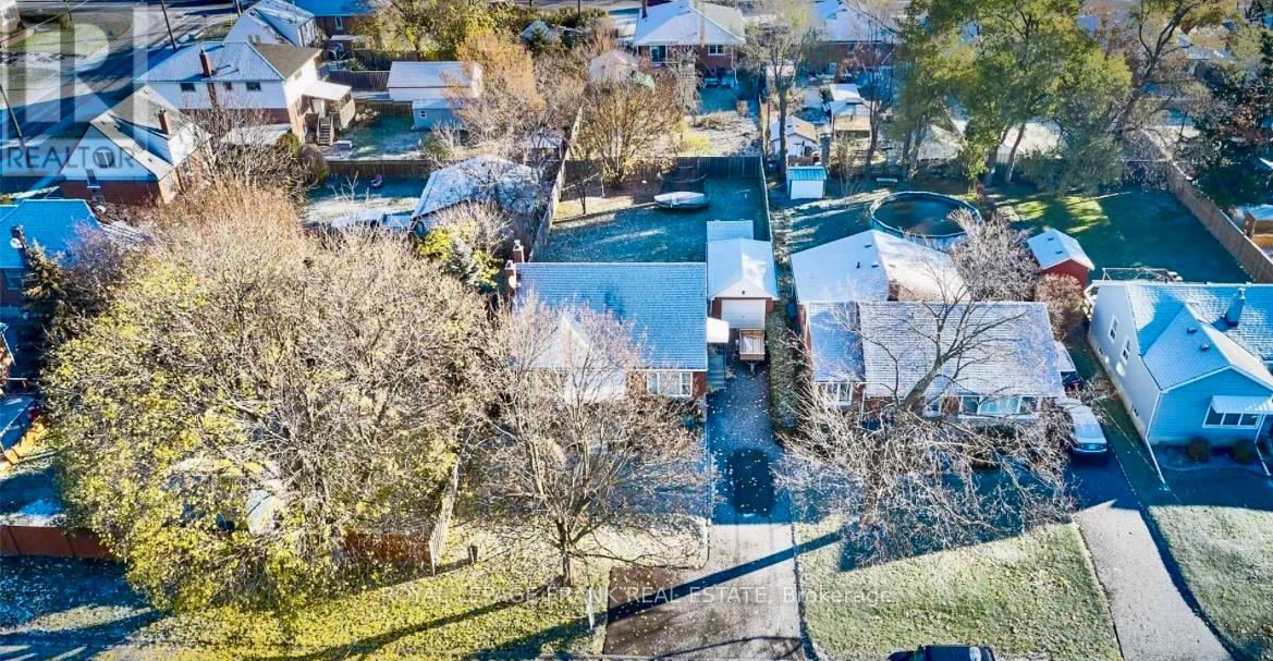 1107 Green Street, Whitby (Downtown Whitby), Ontario  L1N 4G8 - Photo 44 - E12797578