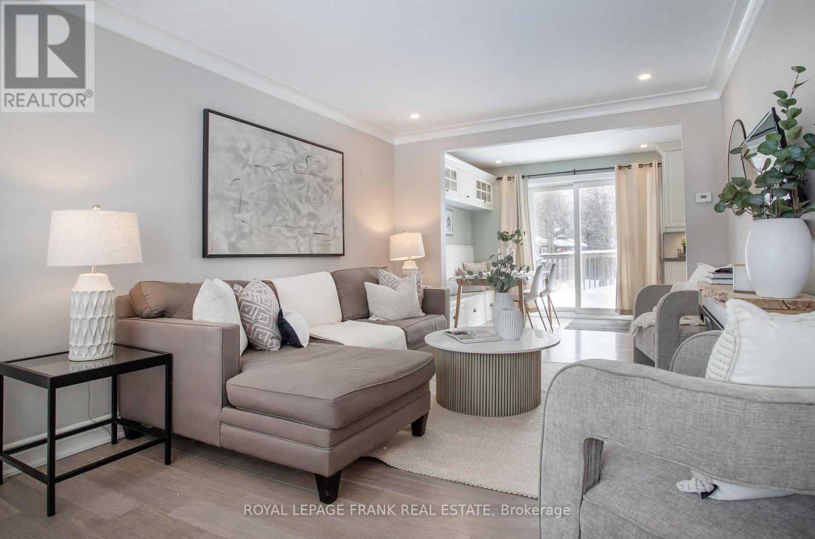 1107 Green Street, Whitby (Downtown Whitby), Ontario  L1N 4G8 - Photo 5 - E12797578