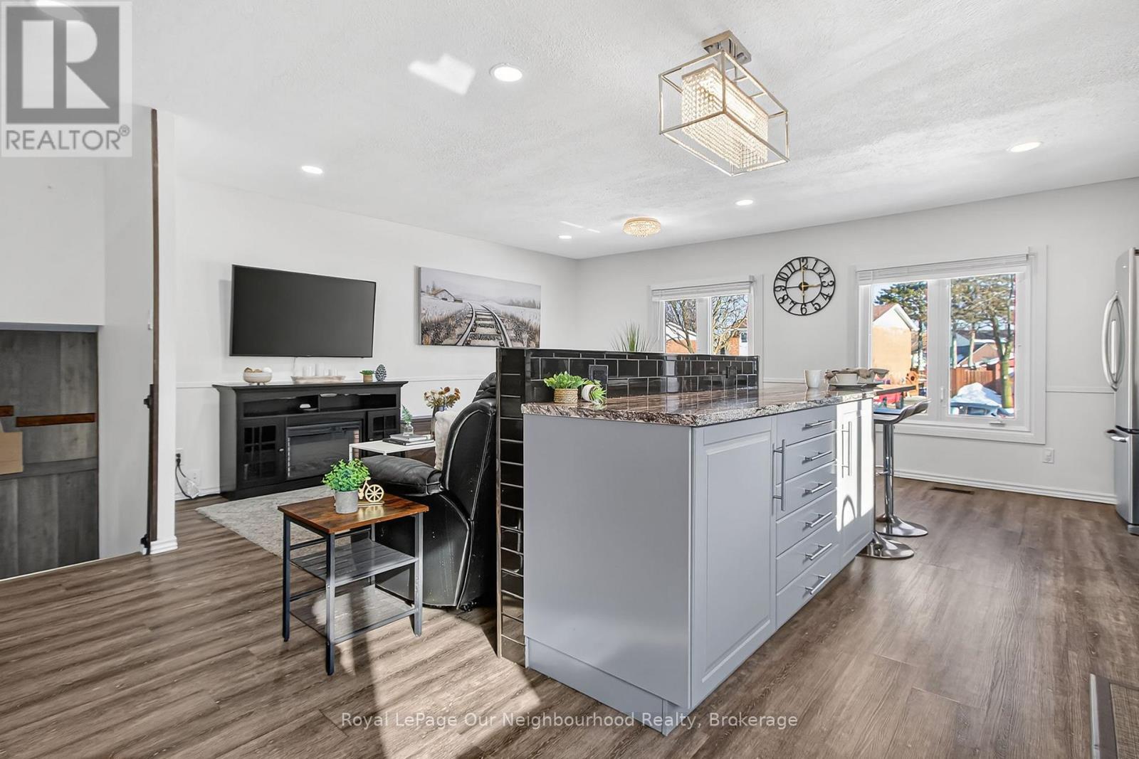 100 Keats Drive S, Woodstock, Ontario  N4S 8B8 - Photo 4 - X12797628