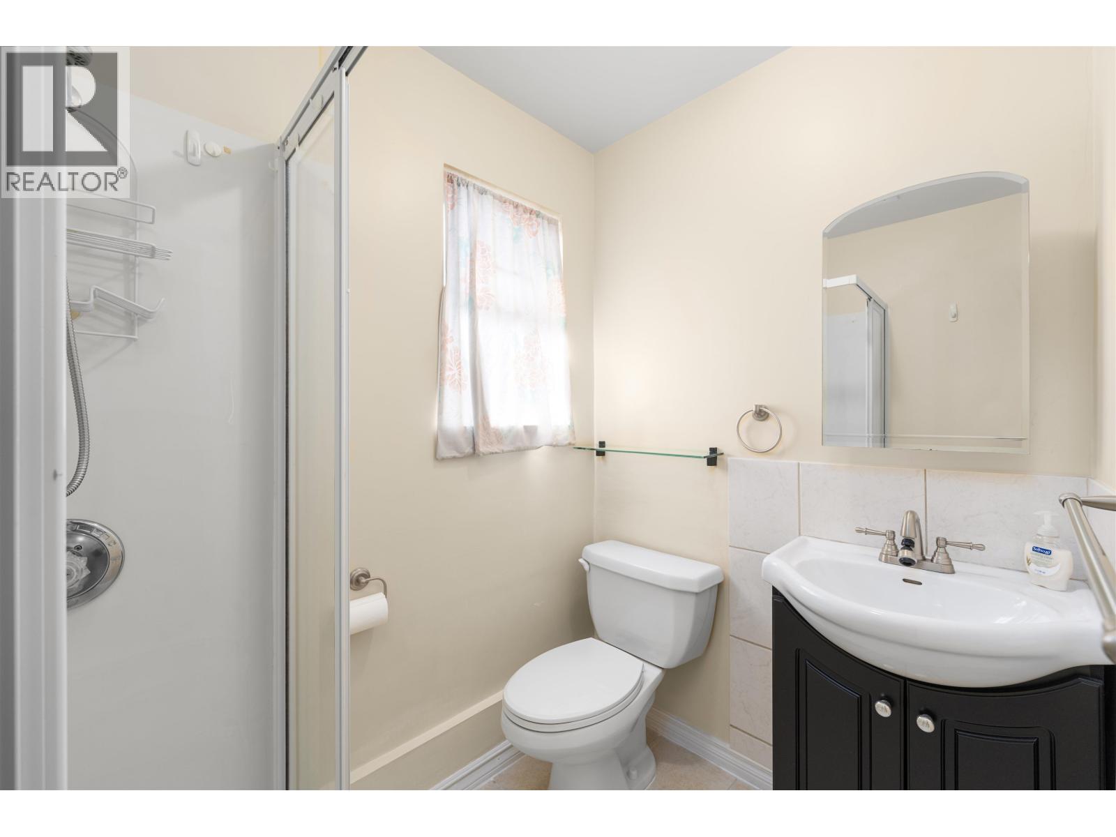 Listing Picture 25 of 30 : 8680 DEMOREST DRIVE, Richmond / 烈治文 - 魯藝地產 Yvonne Lu Group - MLS Medallion Club Member