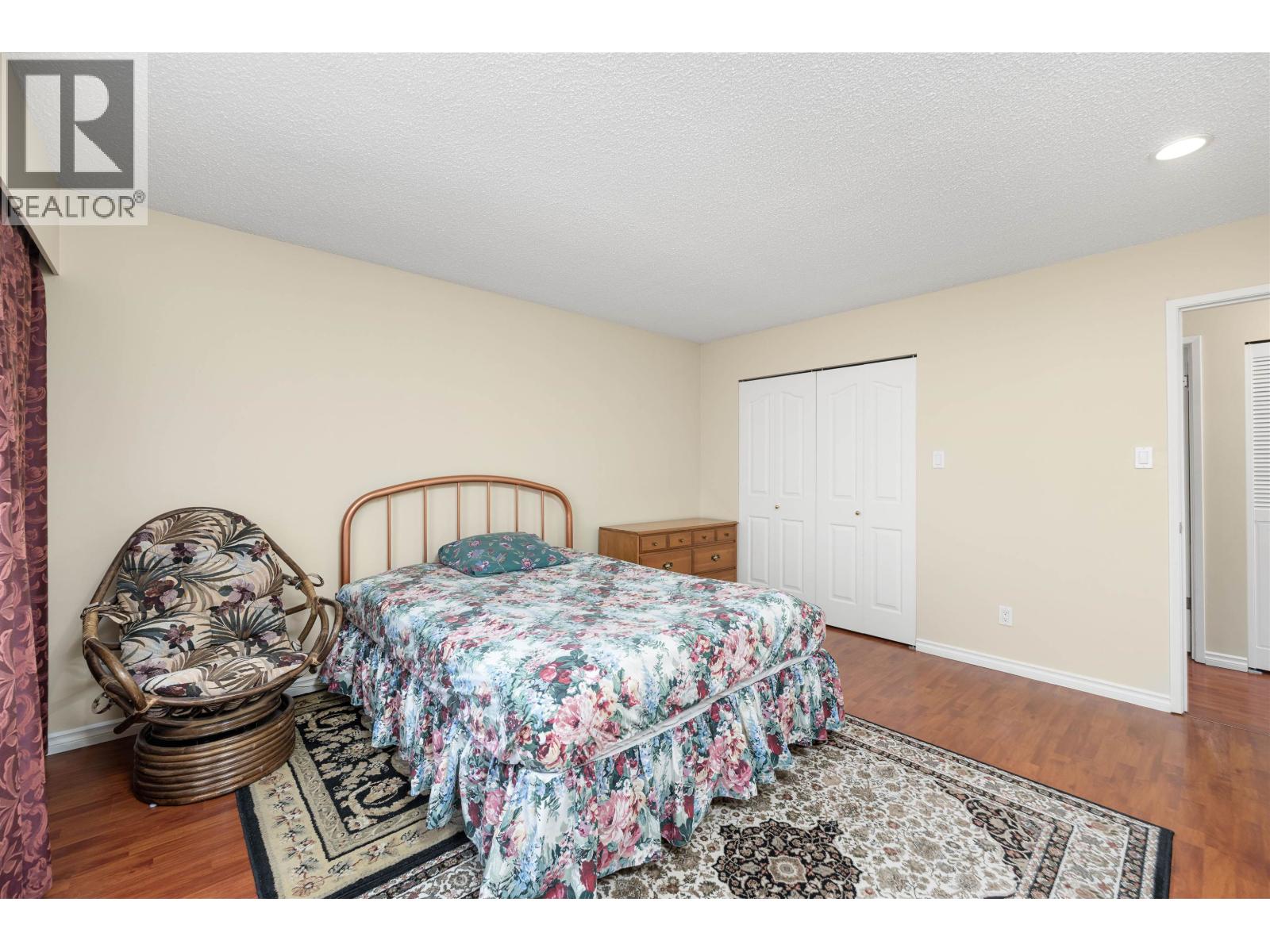 Listing Picture 12 of 30 : 8680 DEMOREST DRIVE, Richmond / 烈治文 - 魯藝地產 Yvonne Lu Group - MLS Medallion Club Member