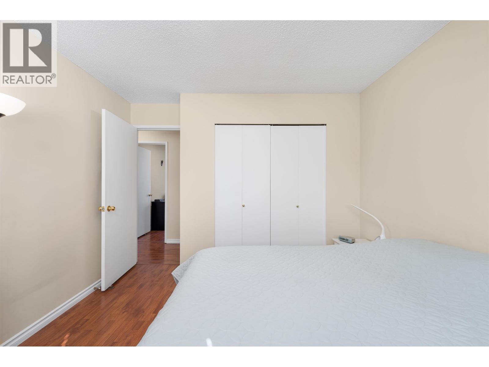 Listing Picture 18 of 30 : 8680 DEMOREST DRIVE, Richmond / 烈治文 - 魯藝地產 Yvonne Lu Group - MLS Medallion Club Member