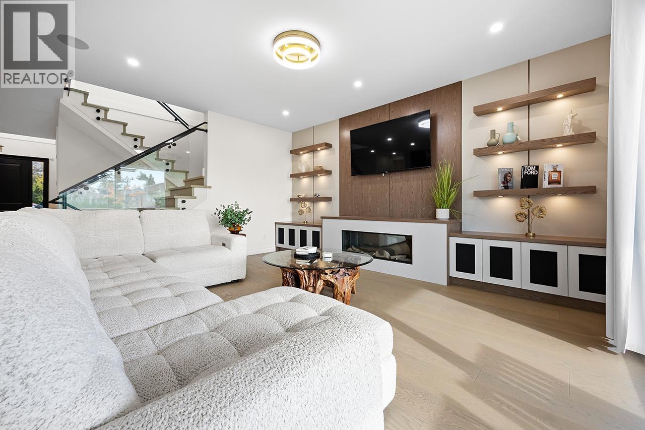 6902 Kitchener Street, Burnaby, British Columbia  V5B 2J9 - Photo 10 - R3090782