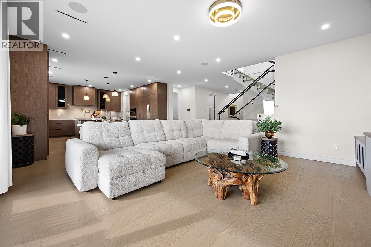 6902 Kitchener Street, Burnaby, British Columbia  V5B 2J9 - Photo 8 - R3090782