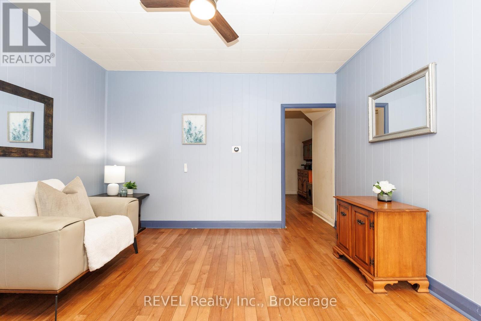 4621 Jepson Street, Niagara Falls, Ontario  L2E 1J5 - Photo 10 - X12797596