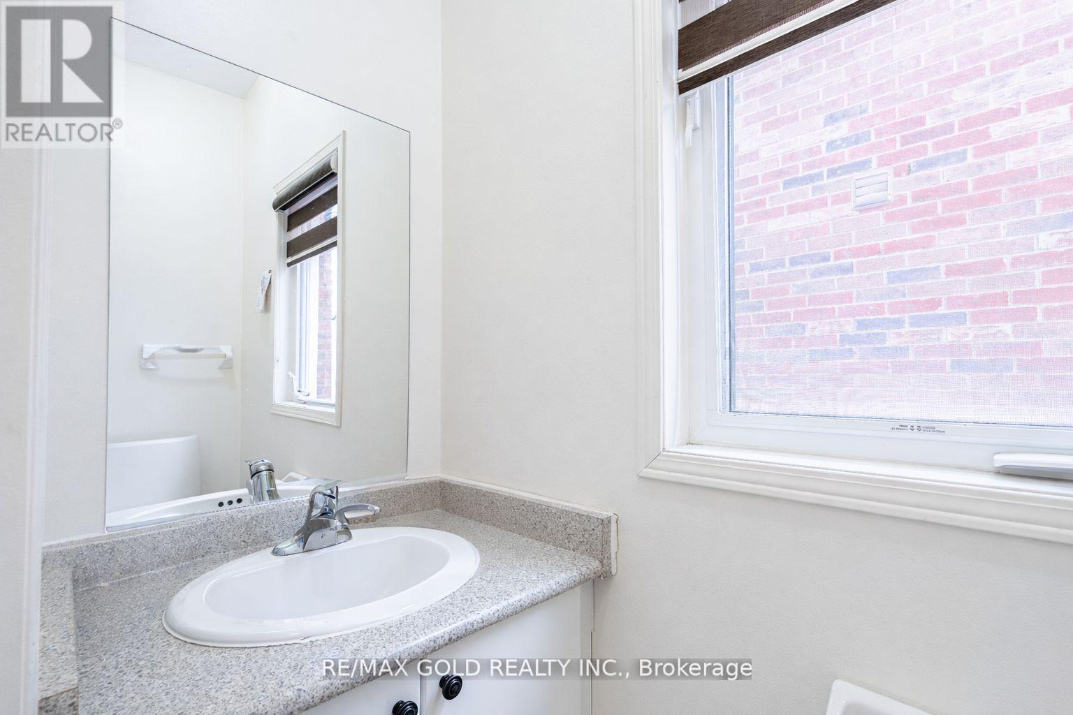 14 Gulfbrook Circle, Brampton, Ontario  L6Z 0G4 - Photo 12 - W12797120