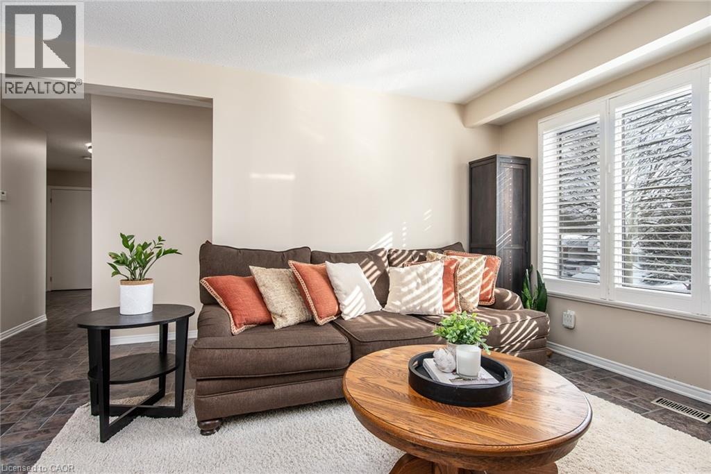 216 Northlake Drive, Waterloo, Ontario  N2V 1A8 - Photo 7 - 40799869