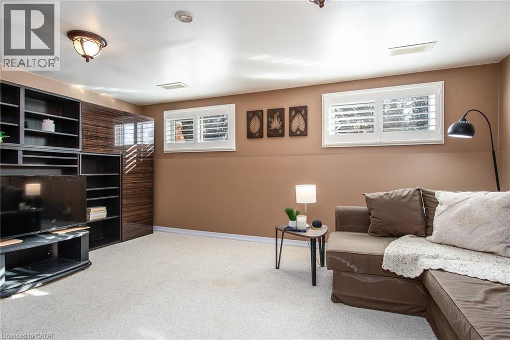 216 Northlake Drive, Waterloo, Ontario  N2V 1A8 - Photo 34 - 40799869