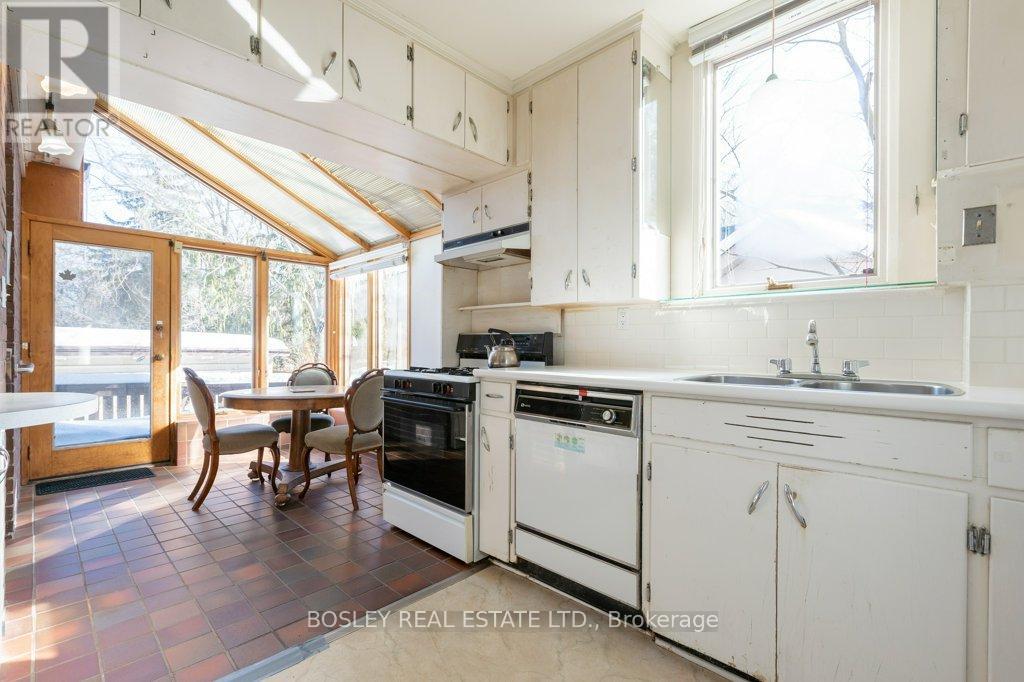 47 Harper Avenue, Toronto, Ontario  M4T 2L2 - Photo 14 - C12797610