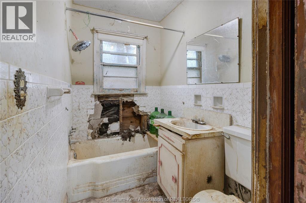 68 Tweedsmuir Avenue East, Chatham, Ontario  N7M 3Z8 - Photo 13 - 26003413