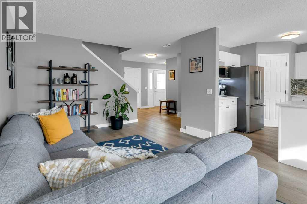 11185 Hidden Valley Drive Nw, Calgary, Alberta  T3A 6C7 - Photo 4 - A2287079