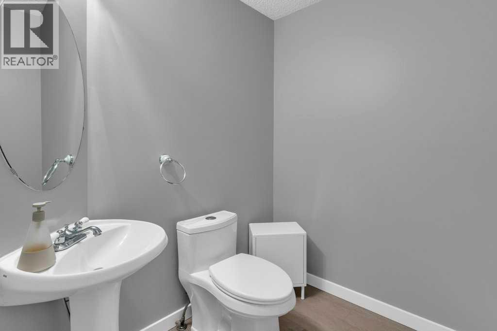 11185 Hidden Valley Drive Nw, Calgary, Alberta  T3A 6C7 - Photo 13 - A2287079