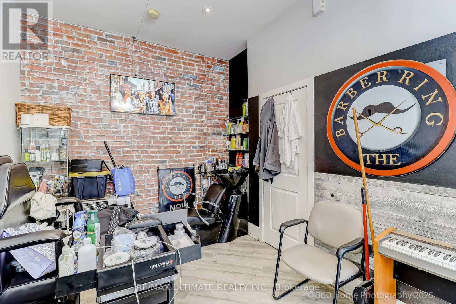 864 Broadview Avenue, Toronto, Ontario M4K 2R1 - Photo 2 - E12797570