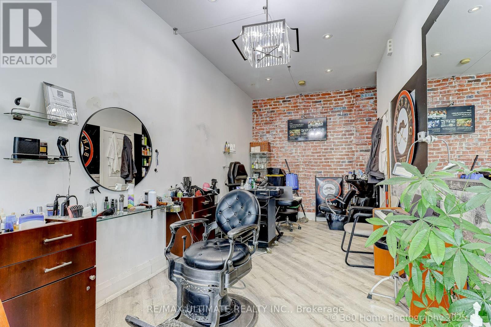 864 Broadview Avenue, Toronto, Ontario M4K 2R1 - Photo 6 - E12797570