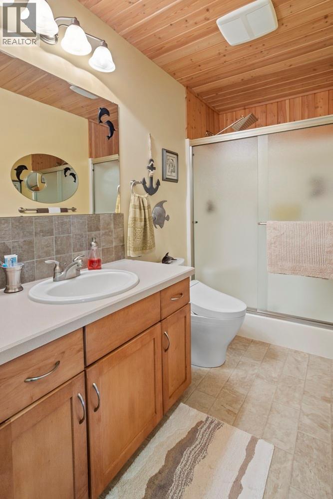 2372 20th Street, Lister, British Columbia  V0B 1G2 - Photo 16 - 10375845