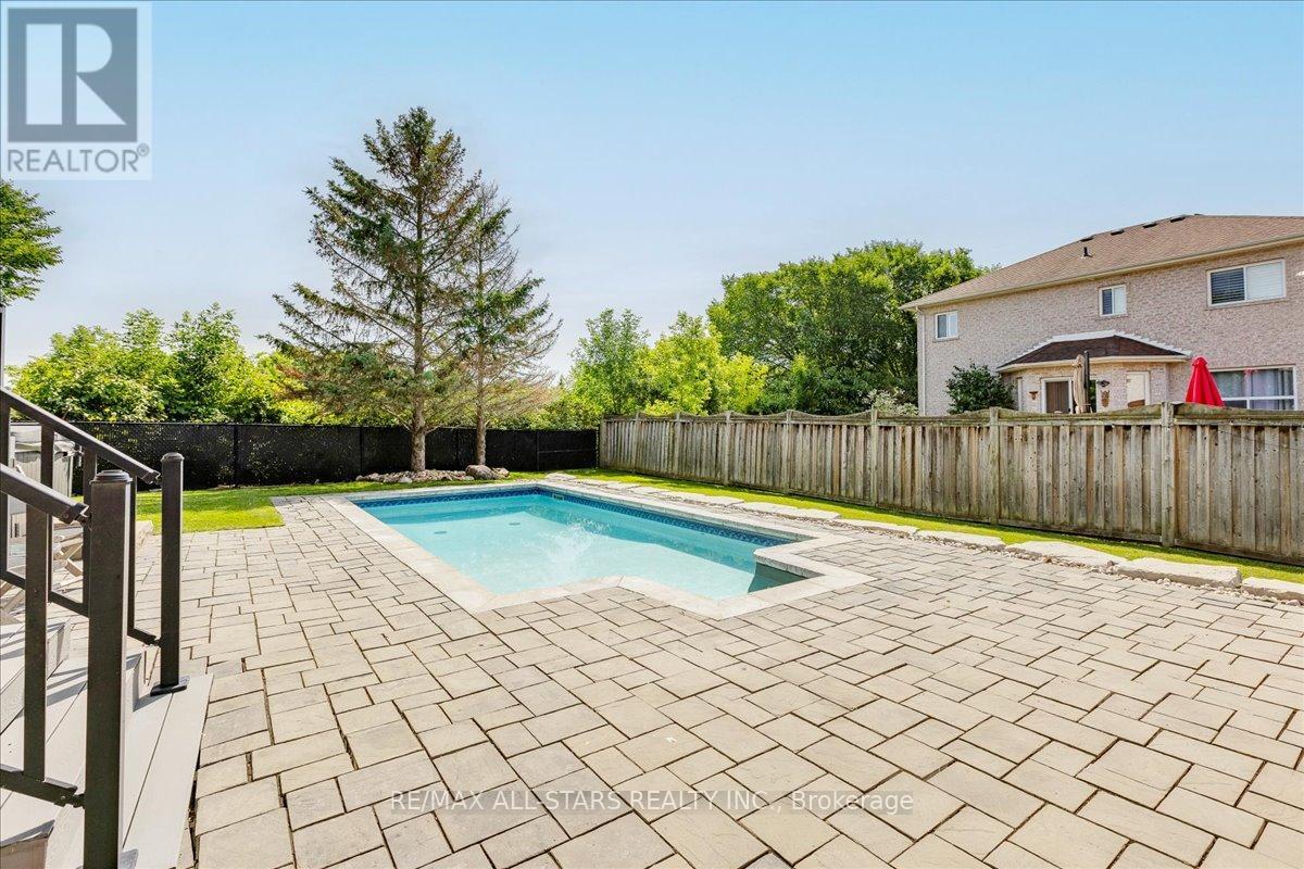 98 Bayview Avenue, Georgina, Ontario  L4P 2S9 - Photo 33 - N12797536