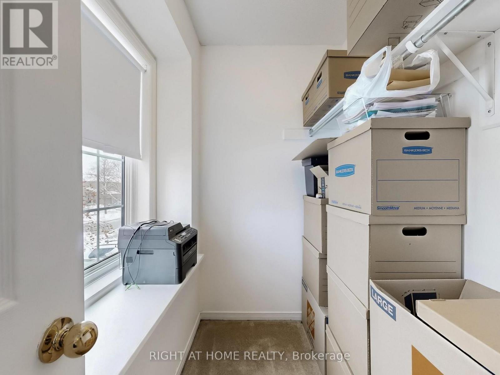 605 Willowick Drive, Newmarket, Ontario  L3X 2A9 - Photo 24 - N12797548