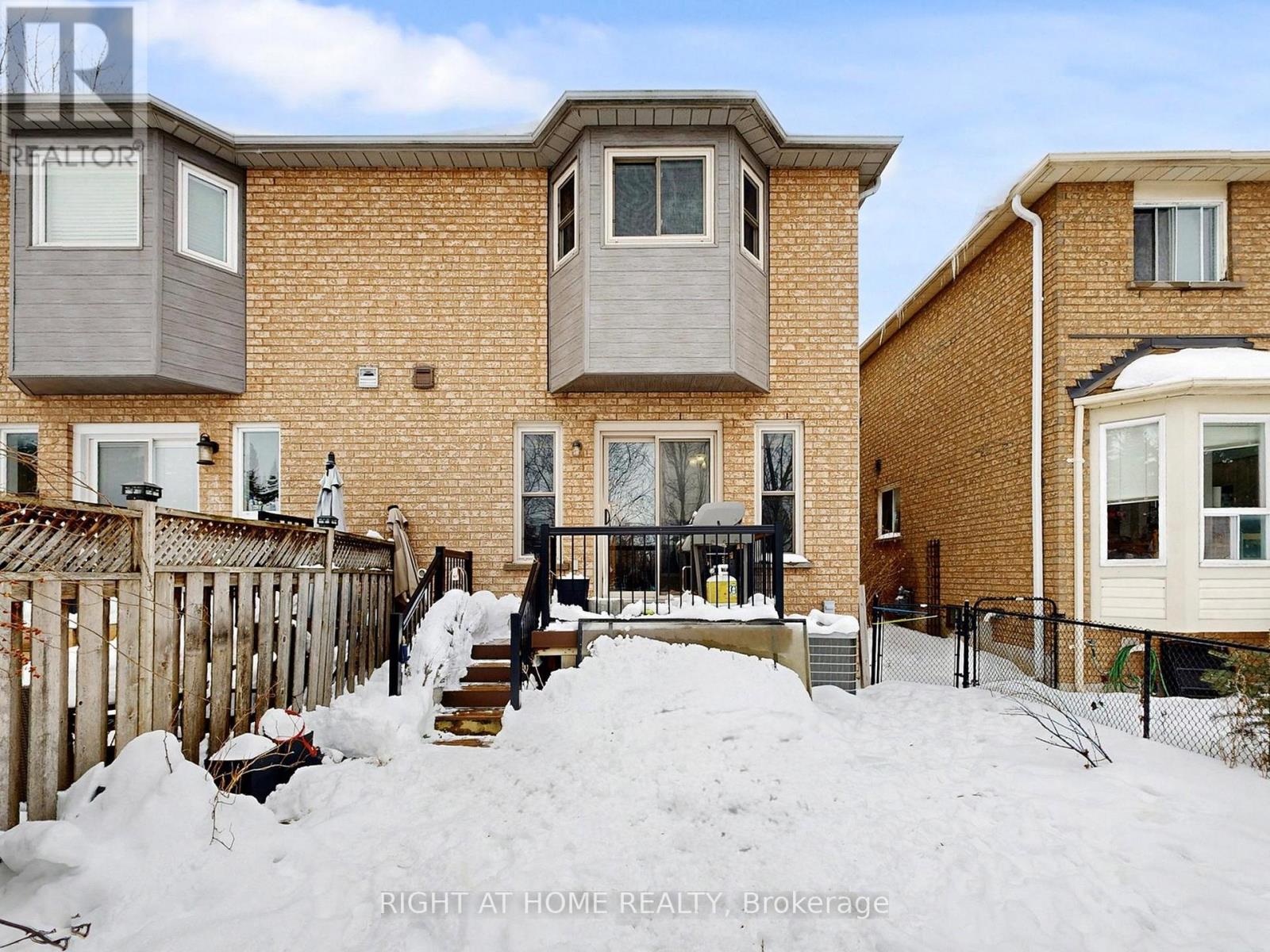 605 Willowick Drive, Newmarket, Ontario  L3X 2A9 - Photo 36 - N12797548